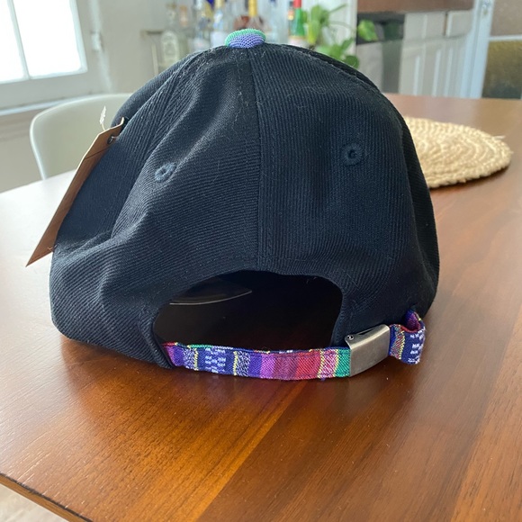 LA Hat - Picture 2 of 4